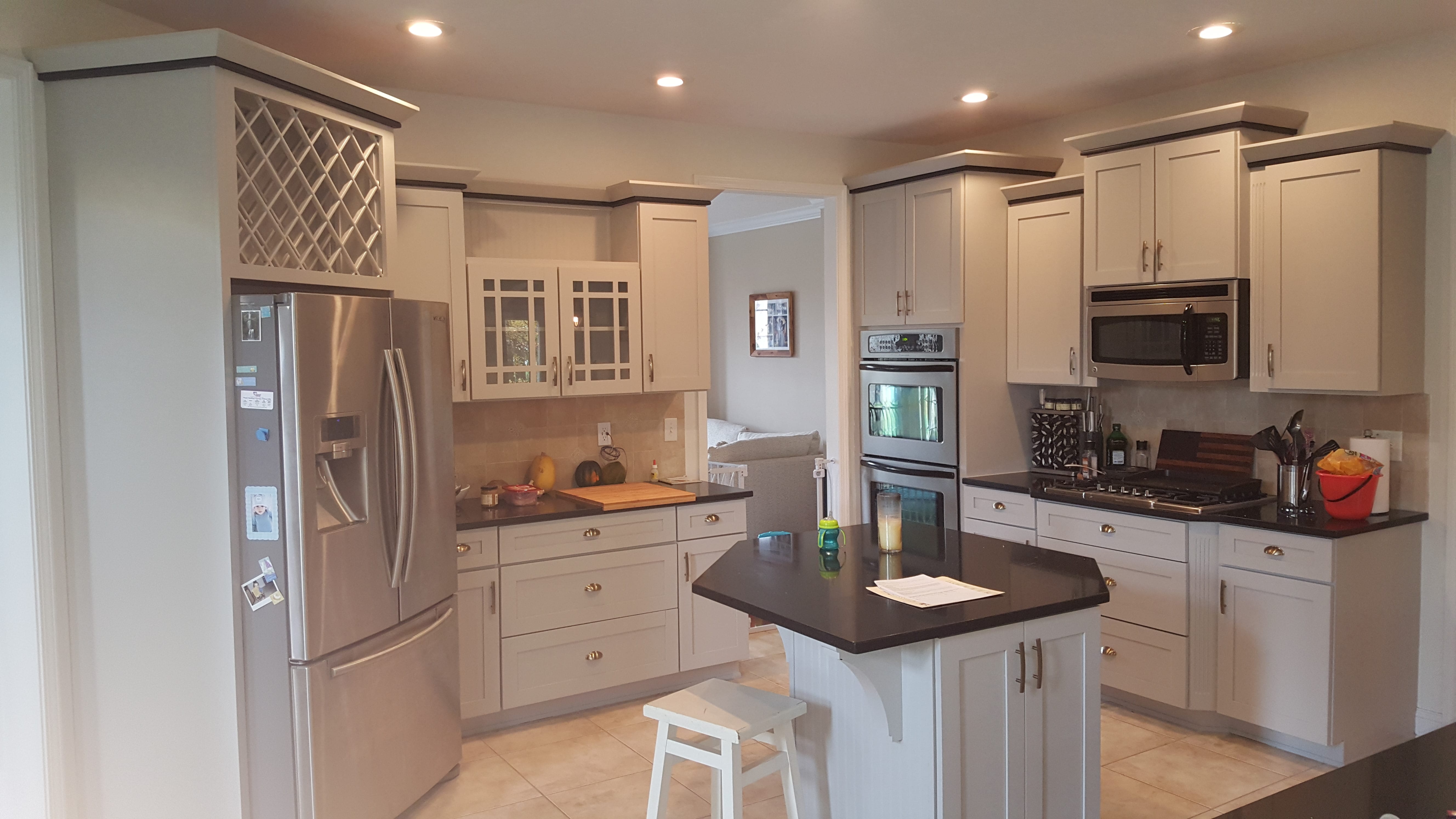 What Color Should I Paint My Kitchen Cabinets? | Textbook ...
